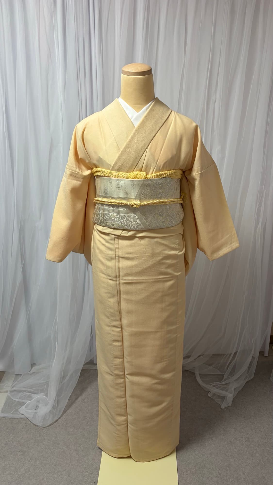 着物の正しい着姿(正面・全体)