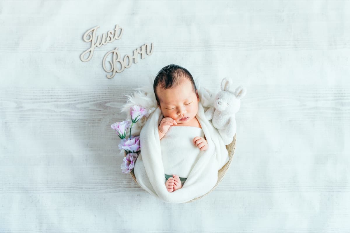 ニューボーンフォトはいつ撮る?生後何日がベスト?撮影の注意点まとめ